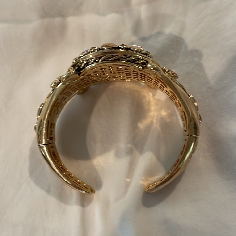 Akkad crystal cuff statement bracelet Swarovski style - Picture 3 of 6